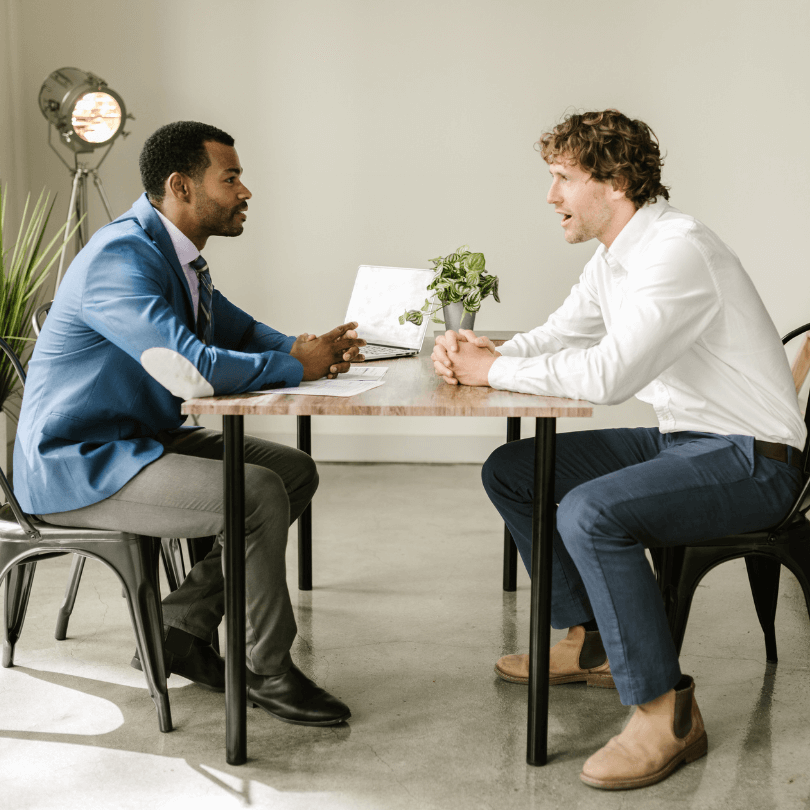 Tu imagen profesional no solo influye en cómo te perciben, sino en cómo te sientes y te posicionas en tu industria. Una marca personal fuerte se construye con autenticidad, coherencia y una imagen (32)