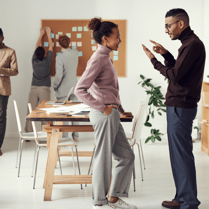 Tu imagen profesional no solo influye en cómo te perciben, sino en cómo te sientes y te posicionas en tu industria. Una marca personal fuerte se construye con autenticidad, coherencia y una imagen (33)
